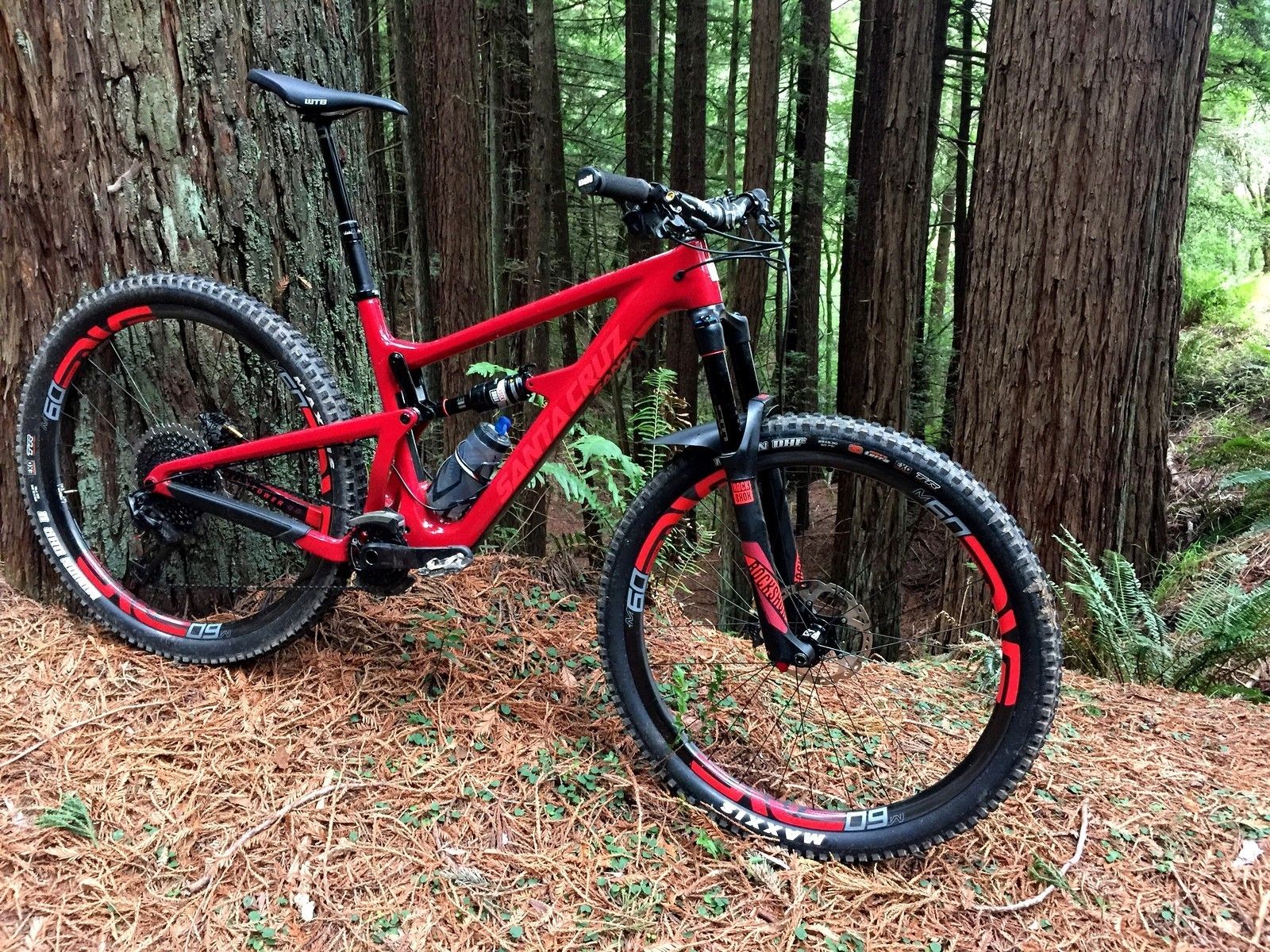 1600x1200 Why That Bike? Santa Cruz Hightower - Mountain Bikes Feature Stories