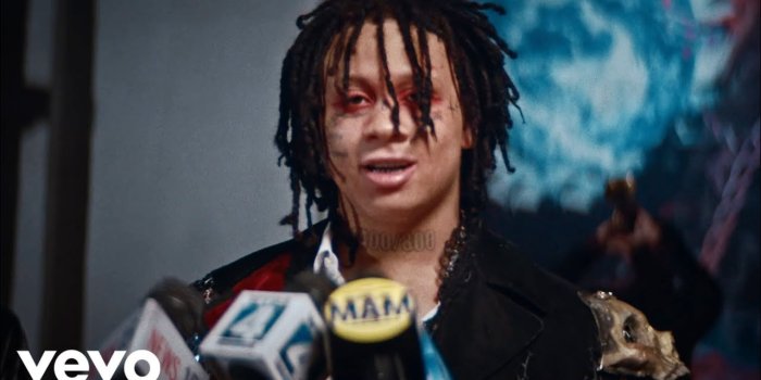2560x1440 Trippie Redd - Under Enemy Arms: Clothes, Outfits, Brands, Style and