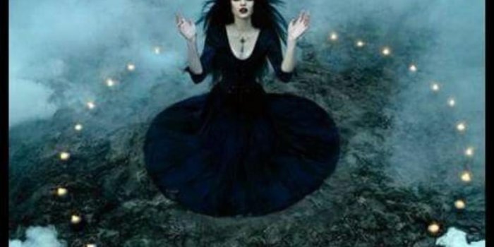 964x1280 Bomb Smoke Girl Wallpaper for Android - APK Download