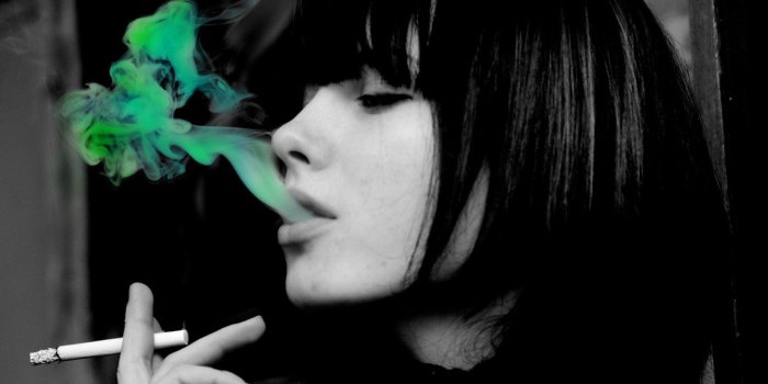 1680x1050 Smoking Image – download on the digitalimagemakerworld.com free