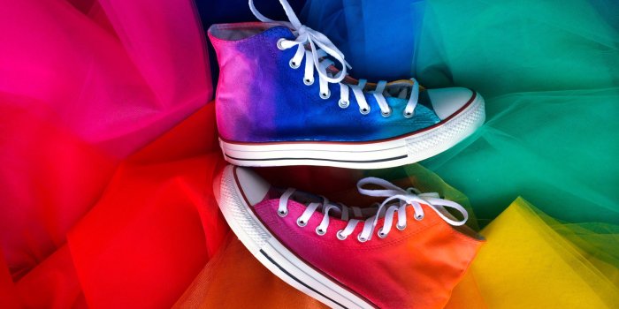 2048x1536 Rainbow High Top Converse