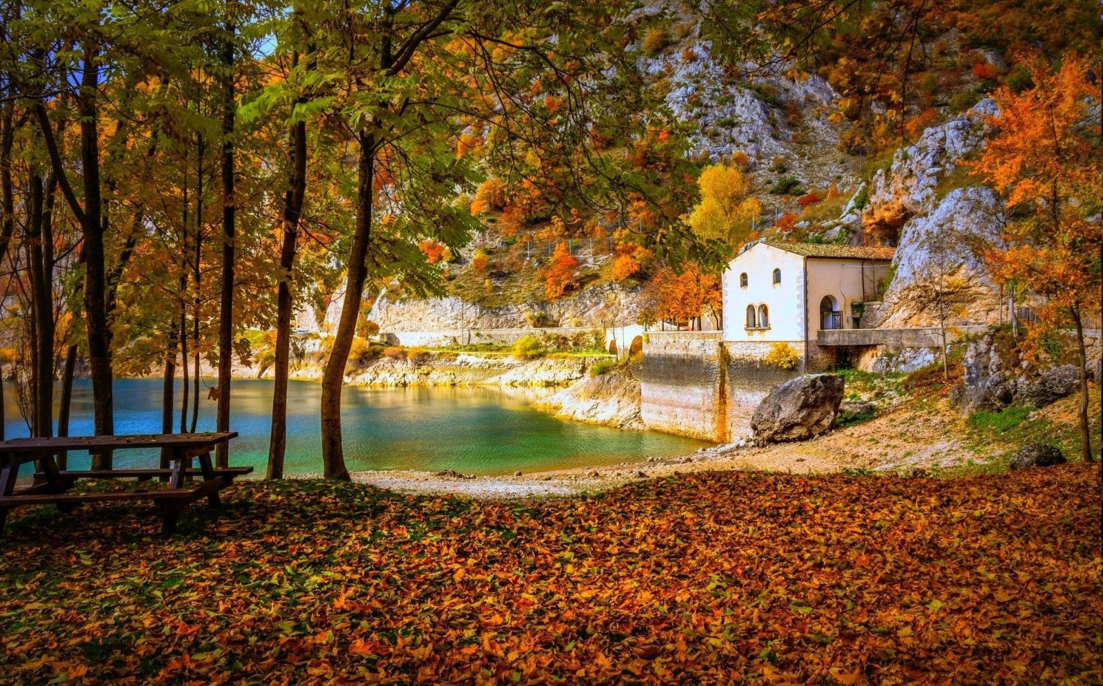 1987x1238 2808303 cottage lake fall camping italy trees hill yellow orange