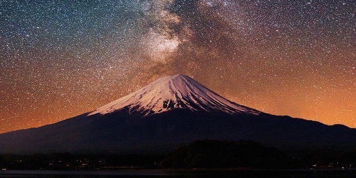 1125x2436 mc68-wallpaper-milky-way-on-mountain-fuji-sky-wallpaper