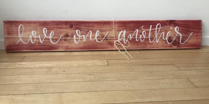 2048x1536 Love One Another - Red