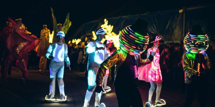 1600x900 Gallery] 77MM's Saturday night party