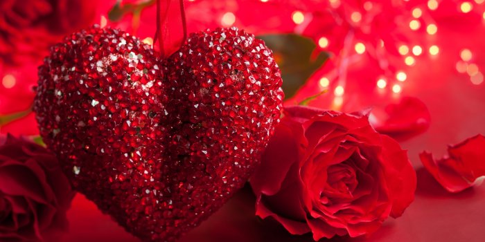 5120x2880 Valentine Day Red Romantic Rose and Heart Wallpaper