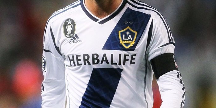 800x1200 Download wallpaper 800x1200 david beckham, los angeles galaxy