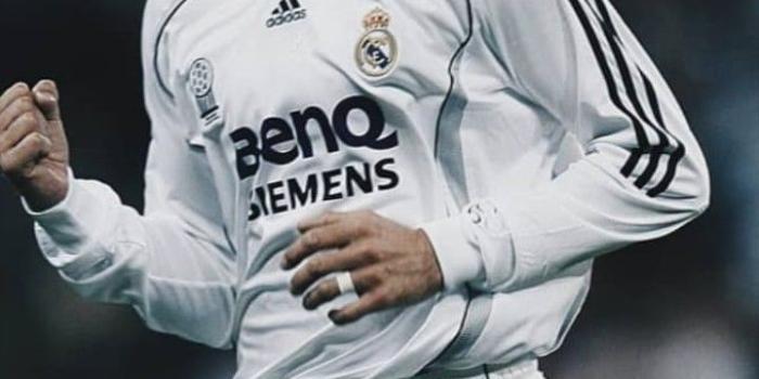 720x1280 GaYnoZ on idol | David beckham, Football, Soccer players