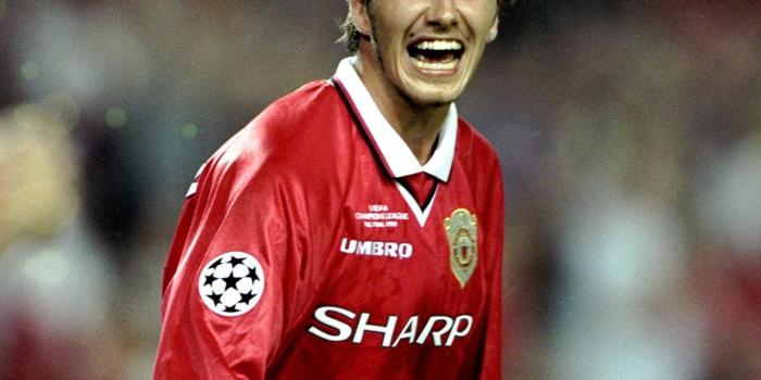 1472x2048 David Beckham Is Legends Manchester United Wallpaper Hd | Free