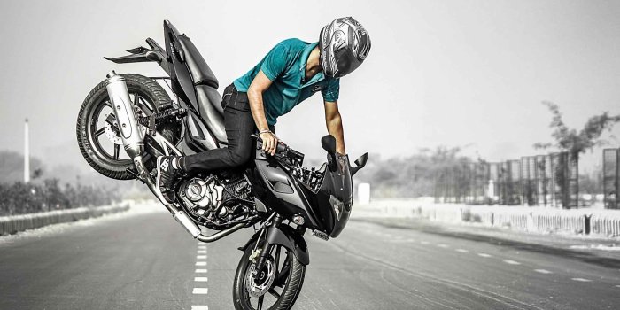 2560x1600 Bike Stunt HD Wallpapers | hello | Stunt bike, Motorcycle wallpaper