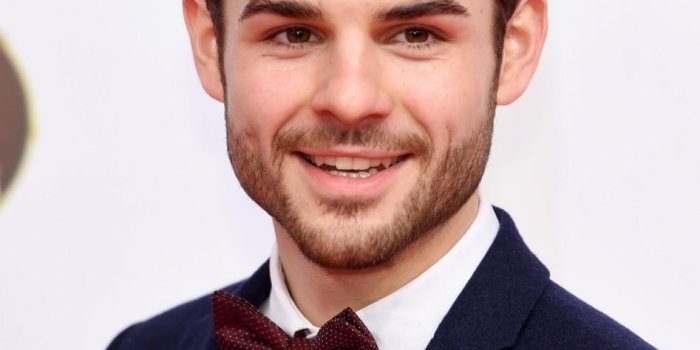 947x1280 Daniel Radcliffe Smile Harry Potter Wallpaper Images Pictures — Save