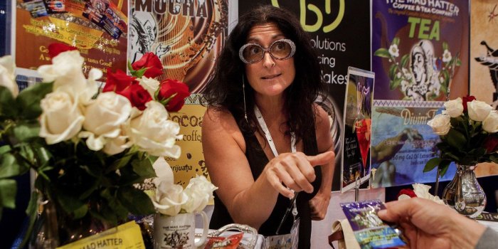 1600x1200 Women in Weed: How Legal Marijuana Could Be the First Billion-Dollar