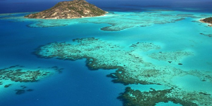 1600x1200 Great Barrier Reef Wallpapers