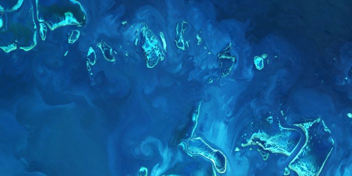 3840x2160 Great Barrier Reef (Credit: ESA) [3840x2160] : wallpapers