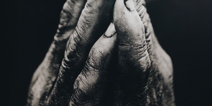 1000x1500 Praying Wallpapers