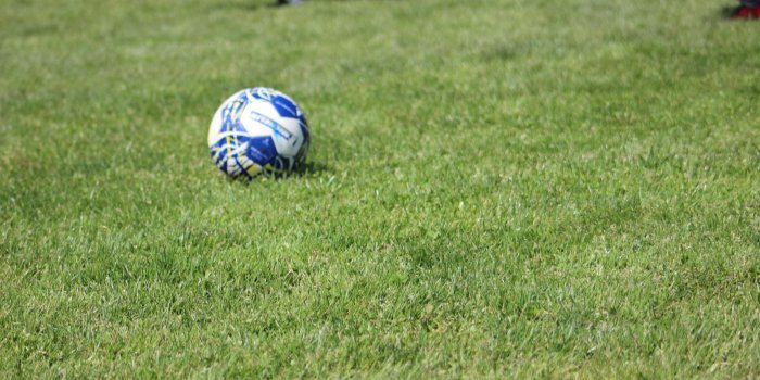 3840x2560 3098111 girls, soccer game, soccerball, spring 4k wallpaper and