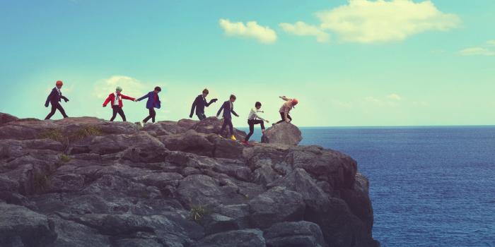 2000x1335 72+ Kpop Desktop Wallpapers on WallpaperPlay