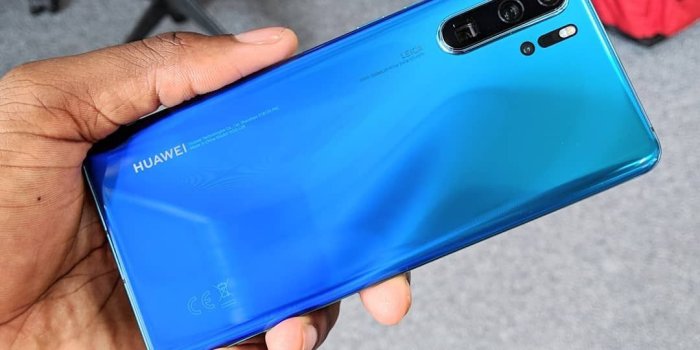 1080x1080 P30 Pro. Looking like a Windows 7 wallpaper.” | iCOP® in 2019