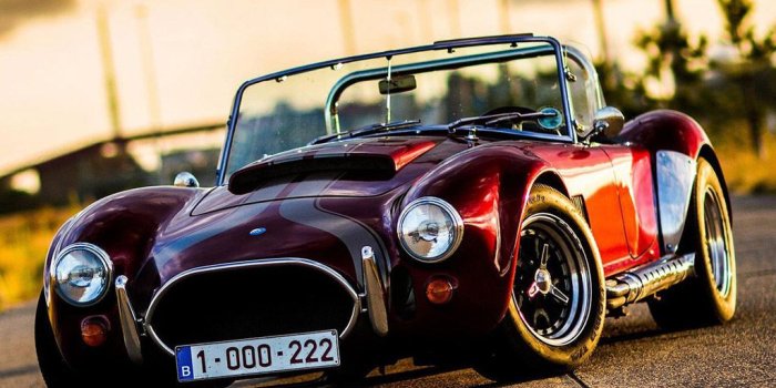 1024x768 Vintage and Classic Cars Wallpaper #67