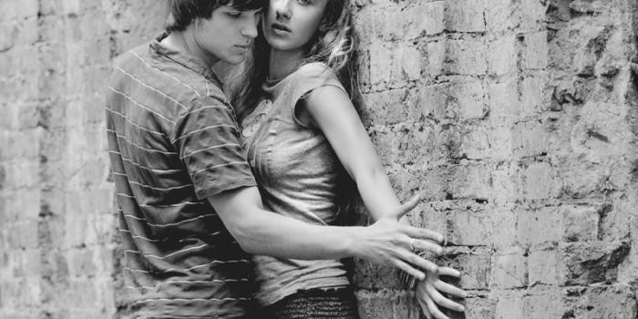 1600x1165 74+] Romantic Couple Wallpapers on WallpaperSafari