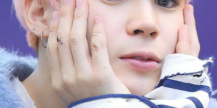 1079x1920 Jimin!! Aww he's so cute!!! | Jimin in 2019 | Jimin, Bts jimin, Bts