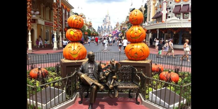 1280x720 Disney World Fall Wallpaper Rainy Night Fountains France Pavilion