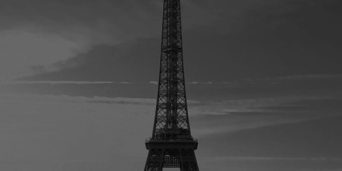 1242x2208 iPhone7papers - mg41-city-of-love-paris-eiffel-tower-france-black