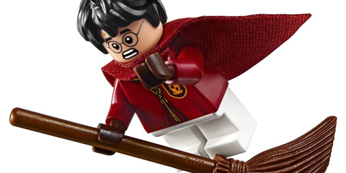 1800x1291 LEGO Harry Potter Hogwarts Express, Quidditch Match and Hogwarts