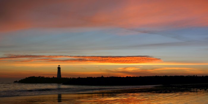 2560x1600 lighthouses at sunset pictures | Lighthouse Sunset Wallpaper