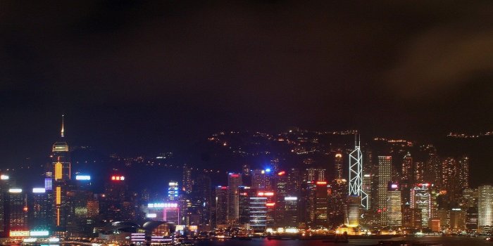 1600x1200 Wallpaper Hong Kong, skyscrapers, night, neon, lights, river