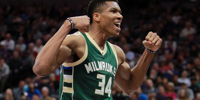2640x1760 Giannis Antetokounmpo Muscles Wallpaper 63780 2640x1760px