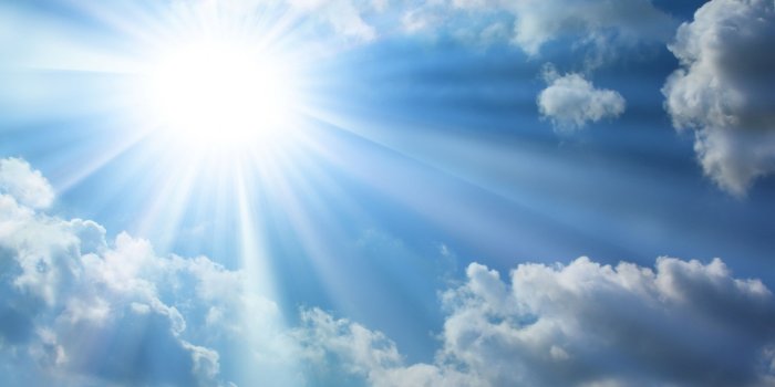 2560x1600 Ray of Sunshine Wallpaper | Wallpaper | Cloud wallpaper, Sun, clouds