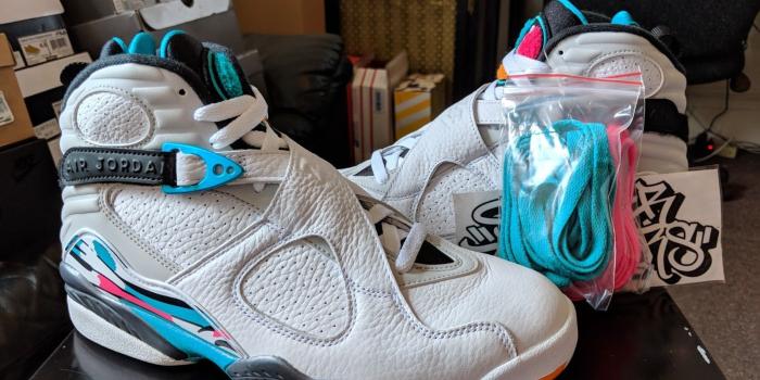 1600x1200 Nike Air Jordan Retro VIII 8 South Beach White Turbo Green