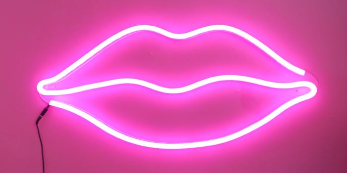 2880x3411 BXXLGHT Neon LED Lips Sign Light Art | _Art_ in 2019 | Neon sign