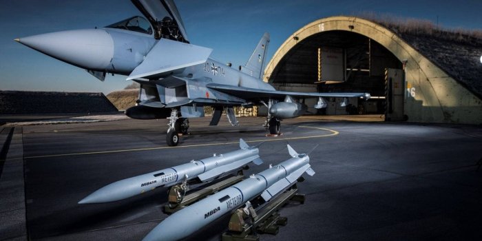 1280x800 German air force unable to train pilots because of shortage of planes