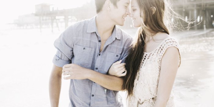 1600x900 Cute Love Couple Hd Wallpaper - (65+ images)