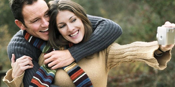 1280x960 Cute Couple Warm Hug Romantic Love Images Hd Wallpapers 201 Desktop