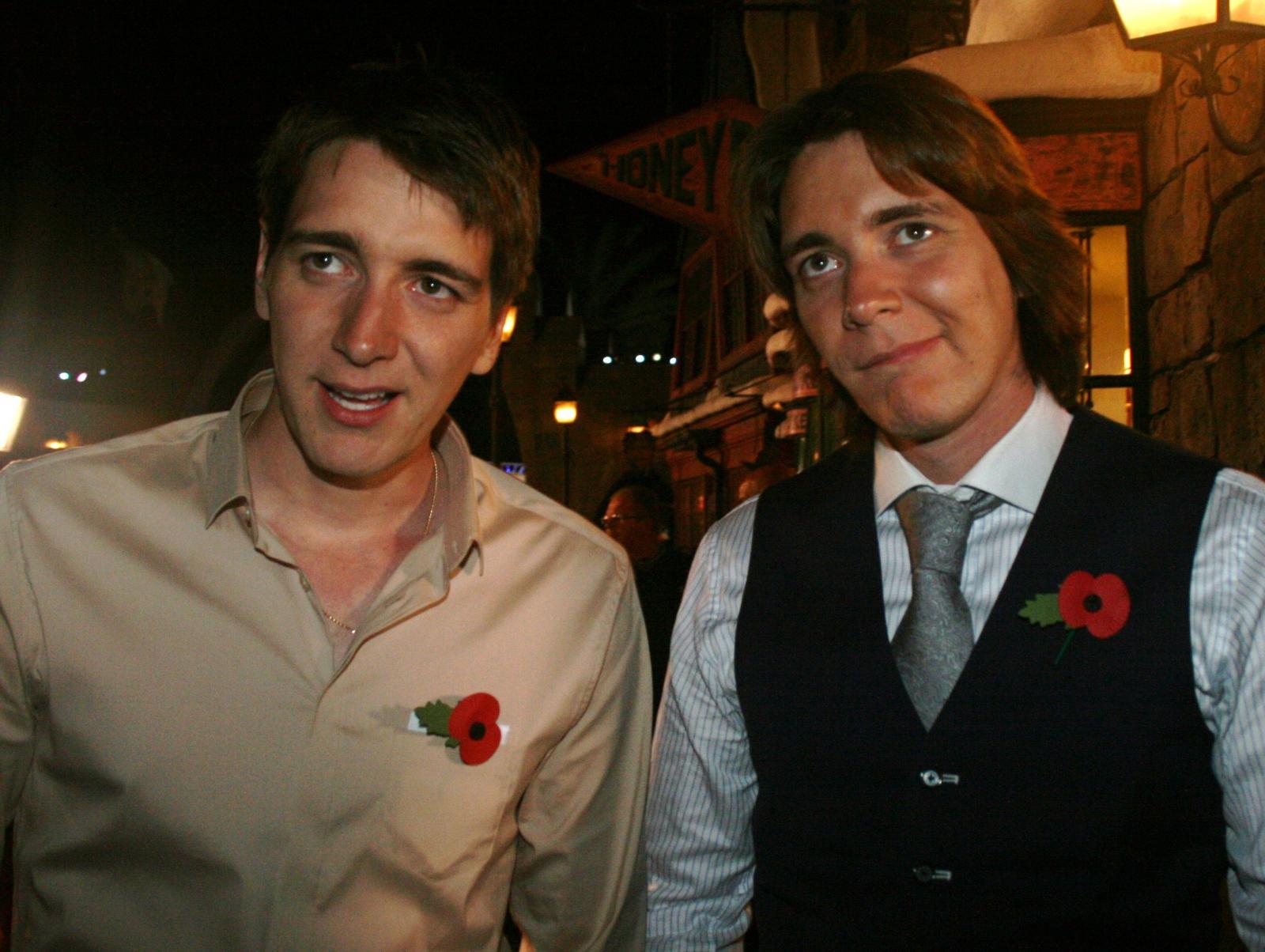 2594x1952 JAMES & OLIVER PHELPS- Fred & George Weasley | BEYOND THE MARQUEE