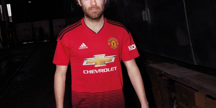 1024x768 Manchester United unveil new 2018/19 home kit | Business Recorder