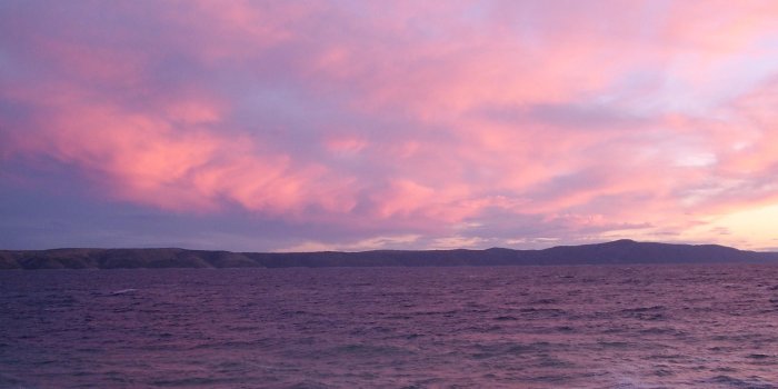 2272x1507 File:Adriatic-pink sunset.JPG - Wikimedia Commons