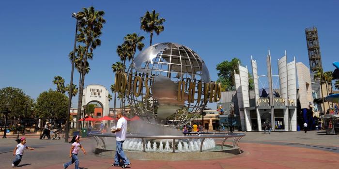 1296x730 How Will DreamWorks Animation Boost NBCUniversal's Theme Park