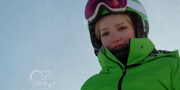 1920x1080 Cloud 9' Sneak Peek: Kayla Has 'No Doubt, No Fear' About Boarding