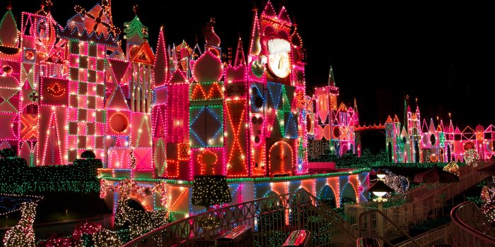 1920x1280 It's a Small World Christmas Nighttime Desktop Wallpaper