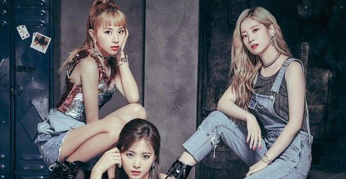 675x1200 TWICE 1st ARENA TOUR 2018 BDZ // Group 1 desktop & phone wallpaper