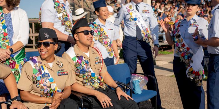 2048x1536 U.S. armed services in San Antonio: all in for Fiesta - ExpressNews.com