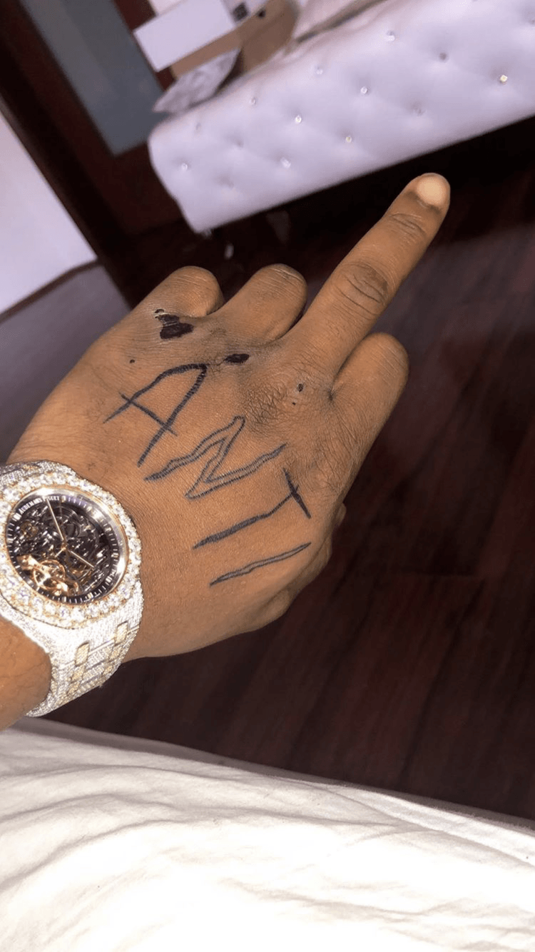 750x1334 Juice WRLD Tattoo on hand | 999 in 2019 | Juice, Tattoos, Aesthetic