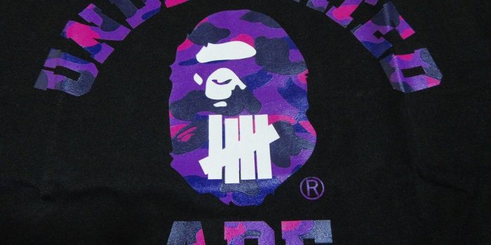 1024x768 18ss BAPE x undefeated UND ABC COLLEGE logo Tee T-shirt CAMO