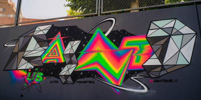1500x1000 Bling-Bling Graffiti by Felipe Pantone | Scene360