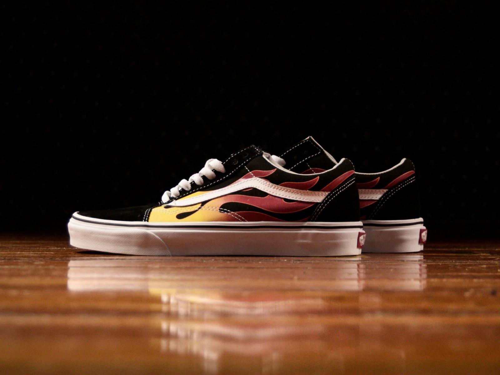 2048x1536 Vans Old Skool 'Flame' [VN0A38G1PHN] | SHOP (buy) | Vans shoes, Vans