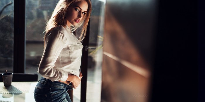 2000x1273 2900482 women blonde ivan gorokhov portrait pants jeans wallpaper
